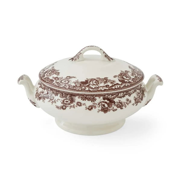 Delamere Covered Vegetable Dish