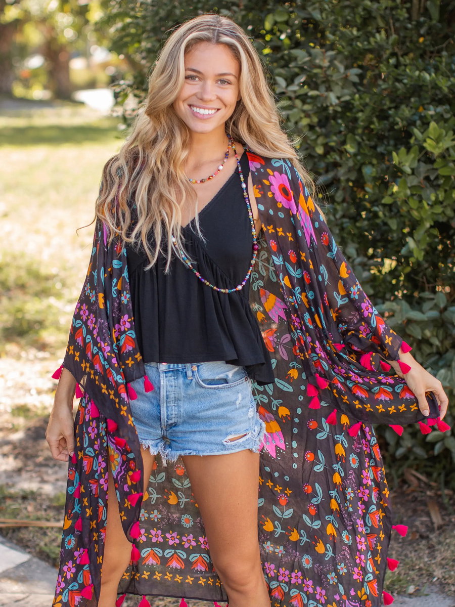 TOPS, TEES & KIMONOS