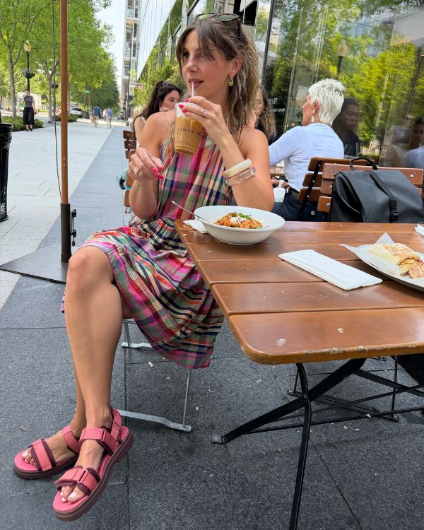 Lochie Sandal out for lunch!