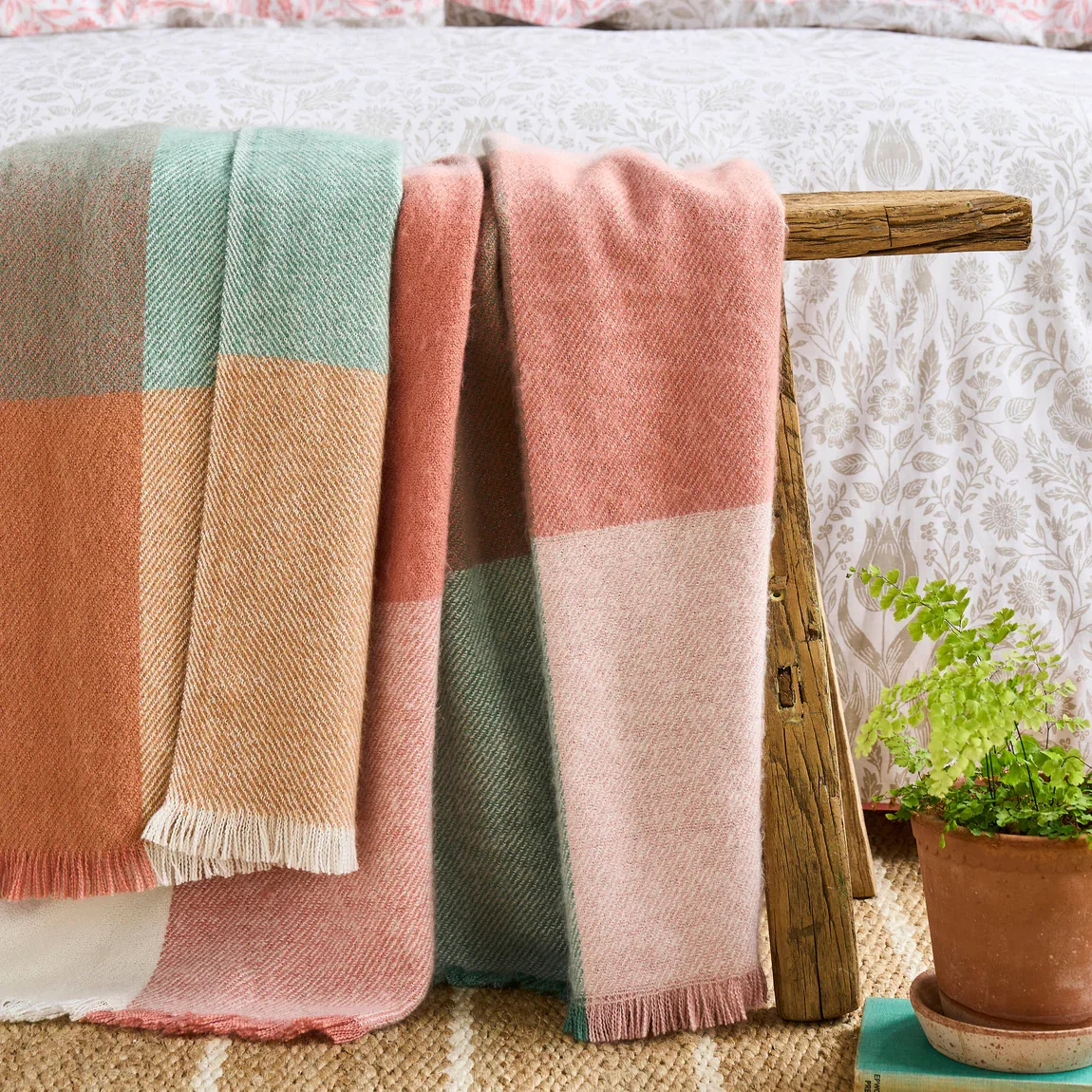SUMMER SALE THROWS