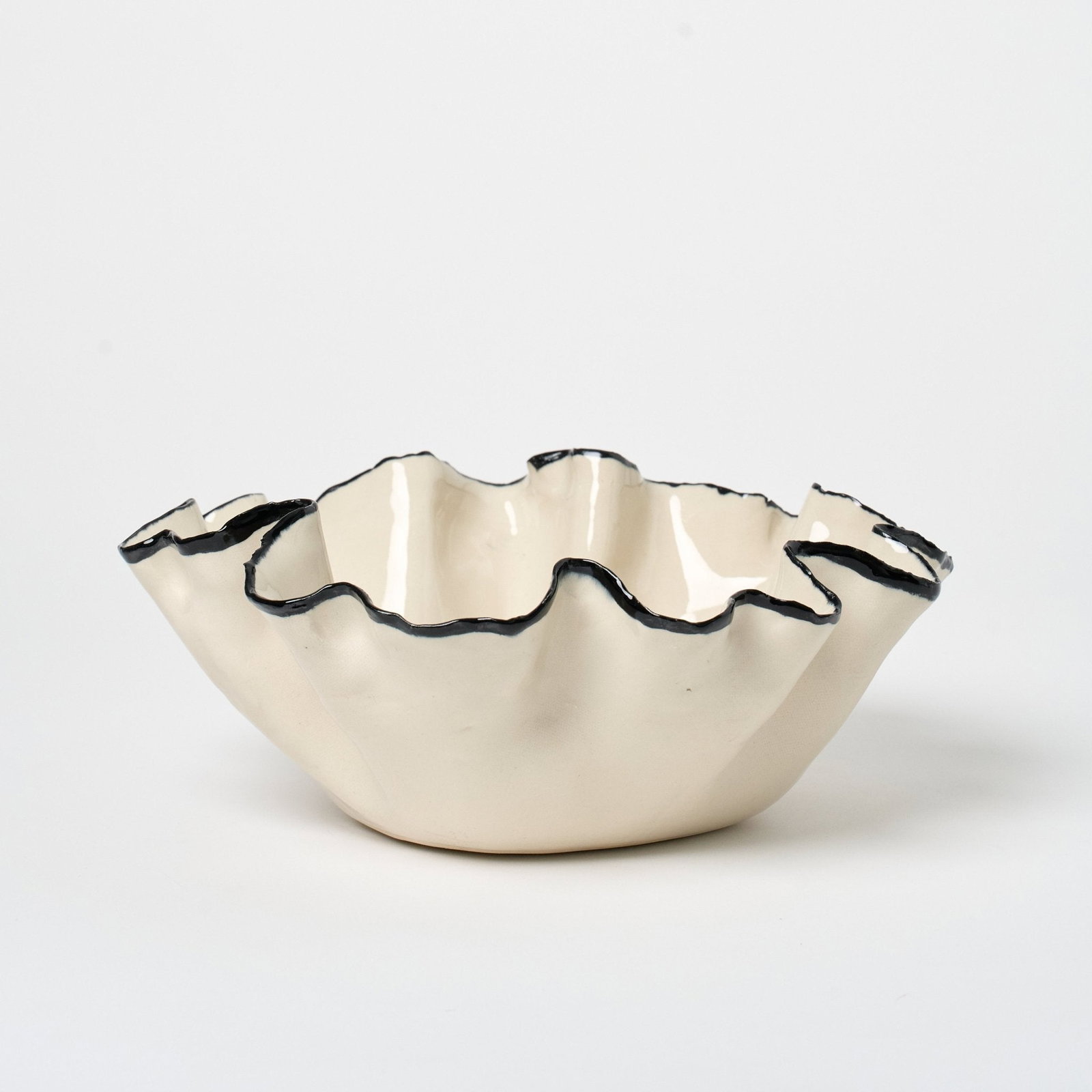 Ruffle Serving & Salad Bowl