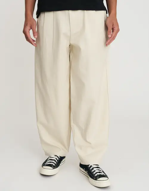 Madison Barrel Fit Pleated Pants
