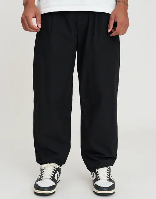 Baggy Pleated Pants