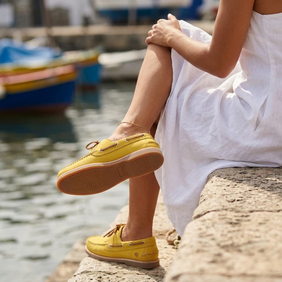 Herring Cordelia ladies deck shoes in yellow nubuck