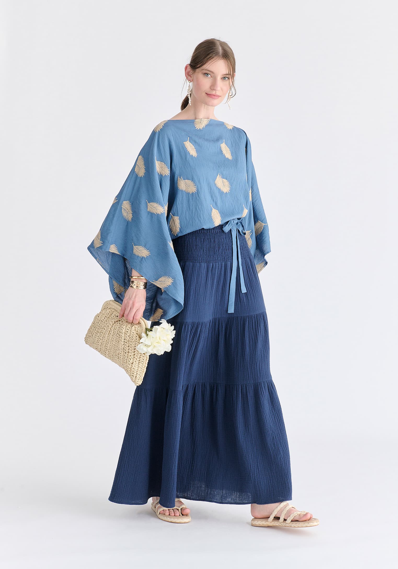 Leaf Embroidered Kimono Sleeves Top in Blue
