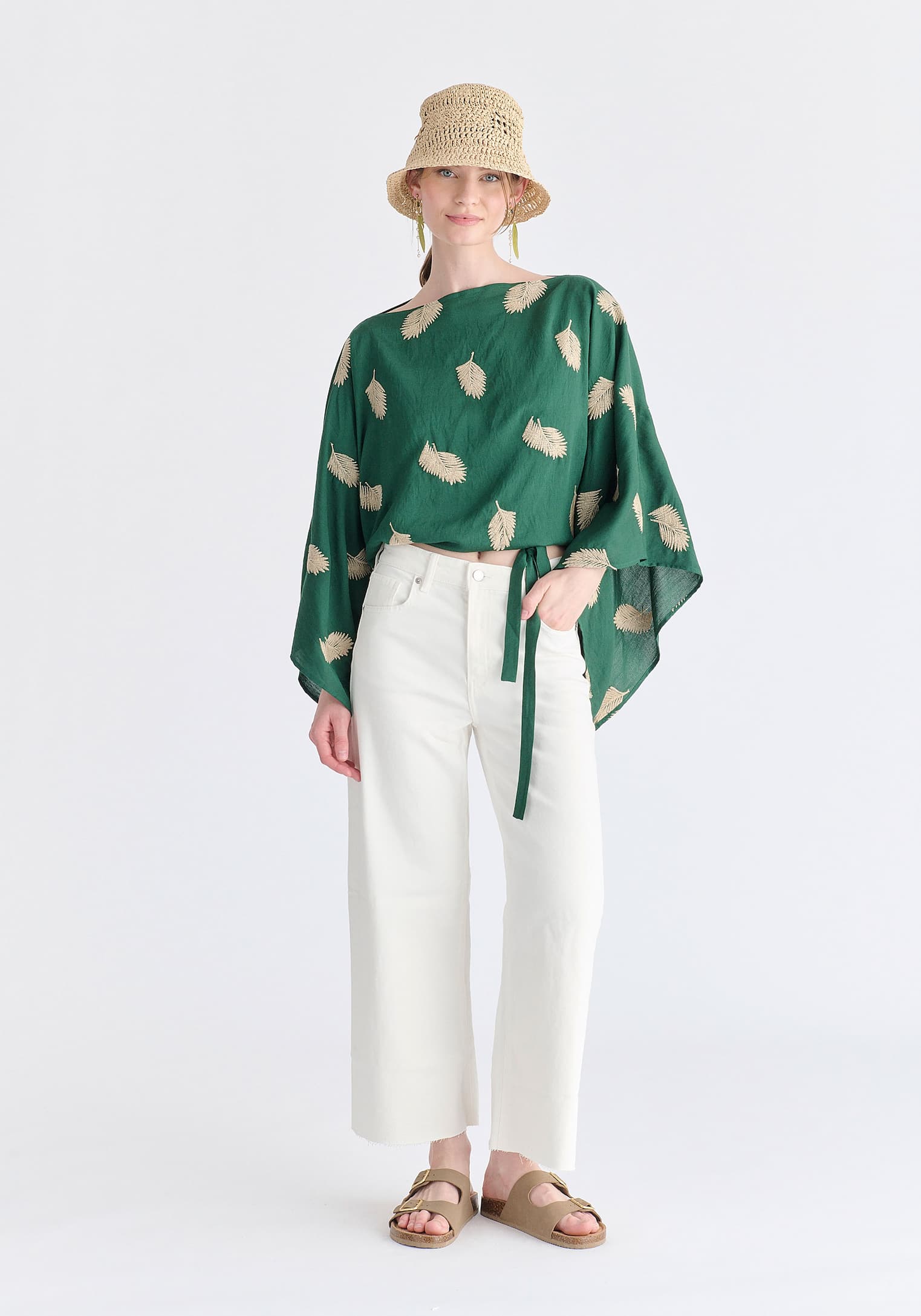 Leaf Embroidered Kimono Sleeves Top in Green