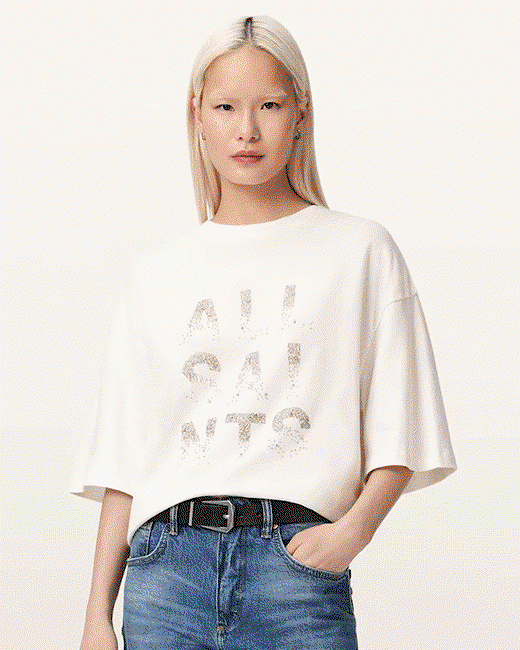 STACKS EMBELLISHED T-SHIRT