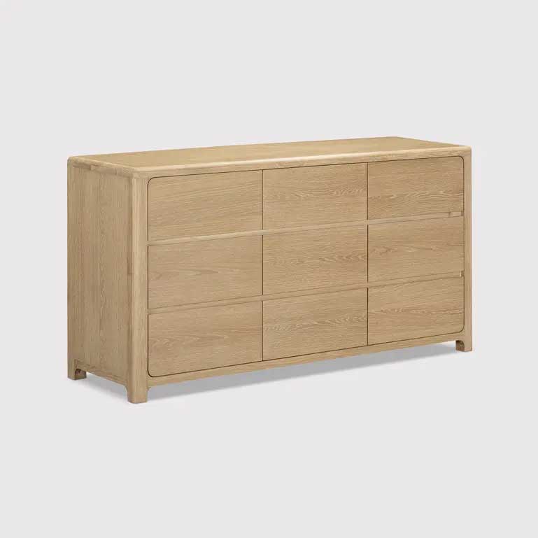Hadrian Chest