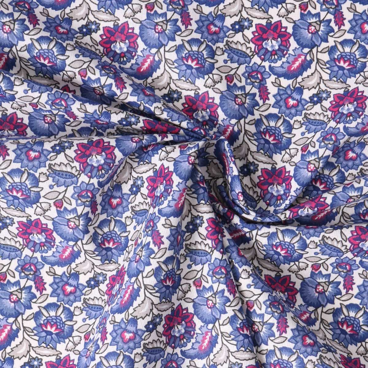 Coupon Tissu Coton imprimé Arty Mirelda fleurs vintage Bleu lavande sur fond   Blanc
