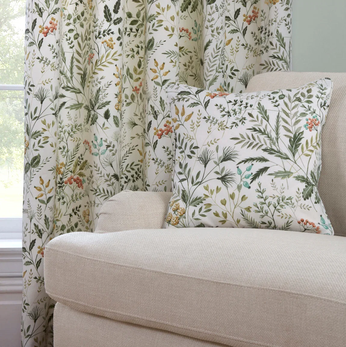 Sundour Cleo Filled Cushion