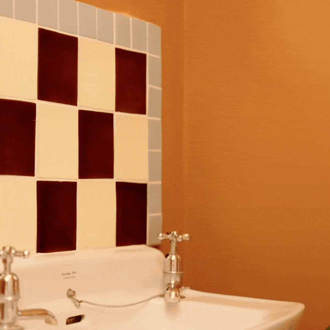 Bathroom in Red 01 