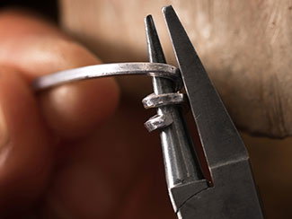 6 Must-Know Jewelry Techniques