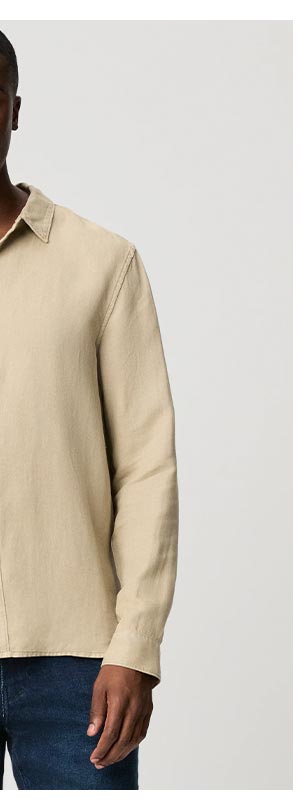 Peters Shirt in Light Vulcan.