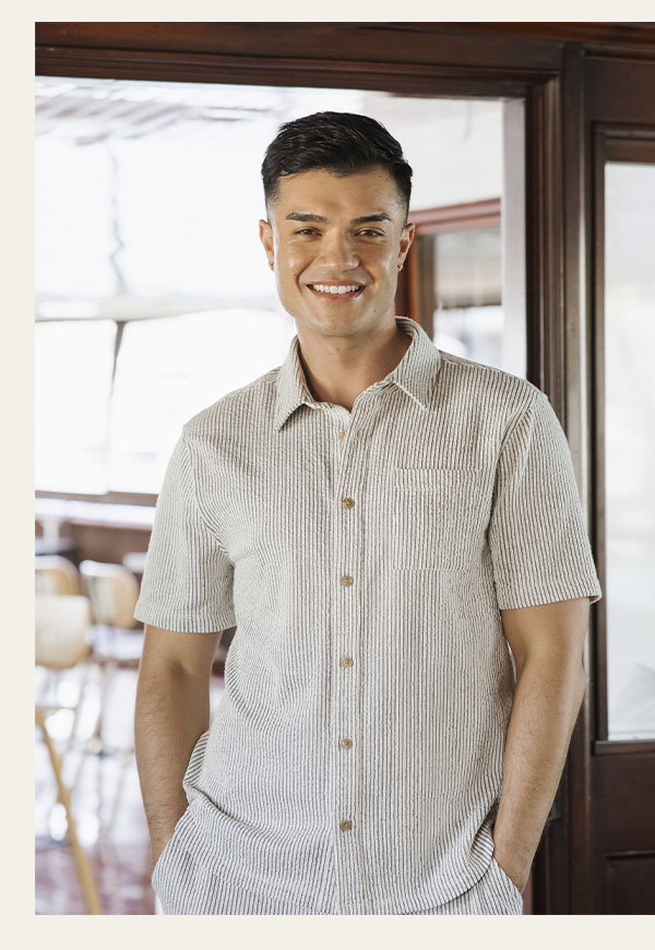 Adam Tonal Stretch Seersucker Button Down Shirt