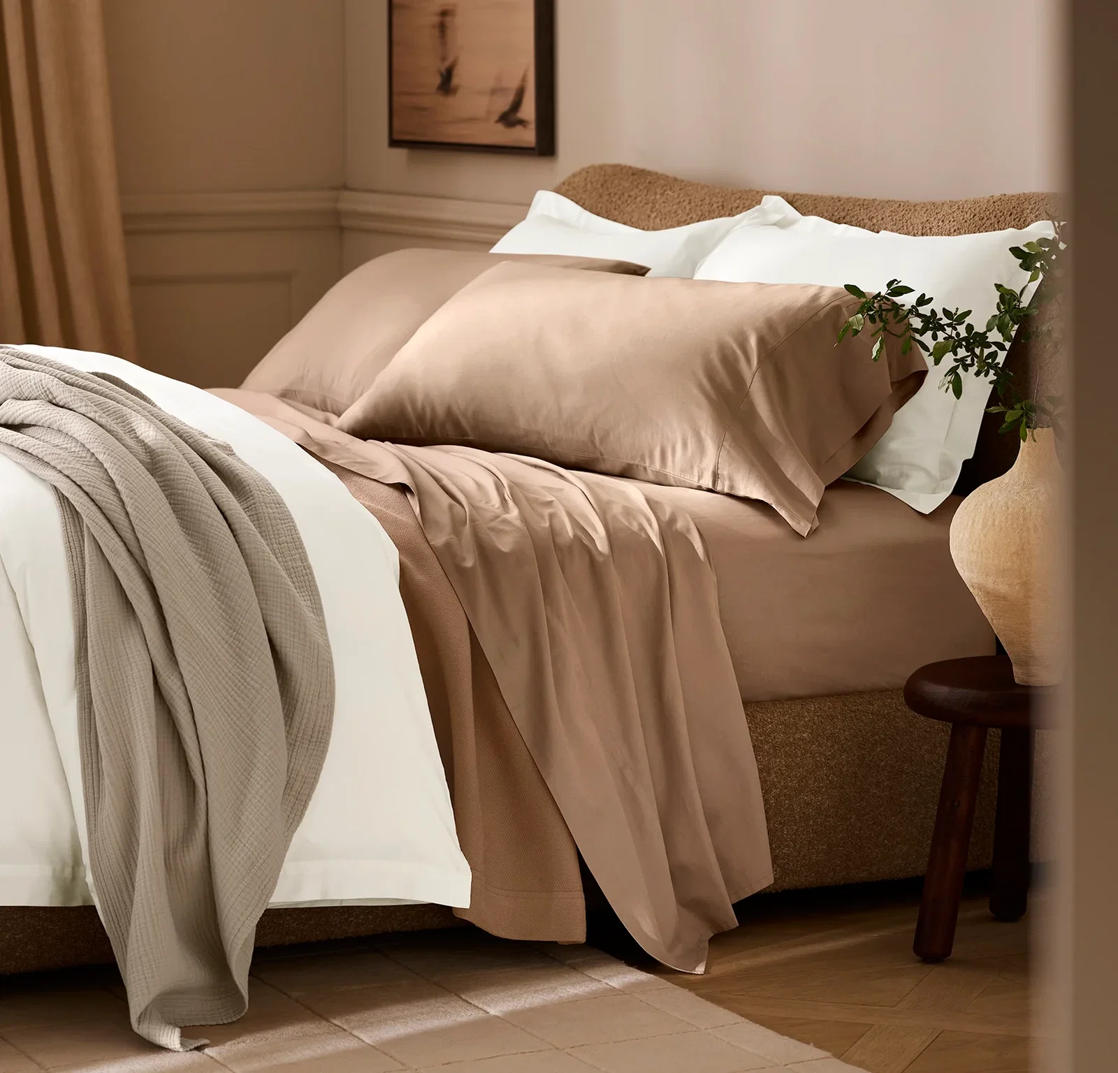 Eyelet Sheet Set
