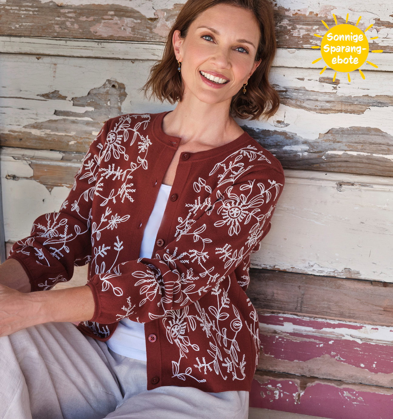 Sommer-Strickjacke mit Stickerei