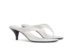 Shoe(s) Discover more on the Gucci website 
