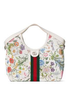 Bag Discover more on the Gucci website 