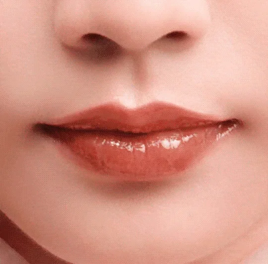 Lip Service | PURE COLOR MELT-ON GLOSSTICK | Formulated with 41% lip conditioning oils. +24% hydration-instantly. Immediately plumps with moisture .* | SHOP NOW | *Clinical testing on 26 women.