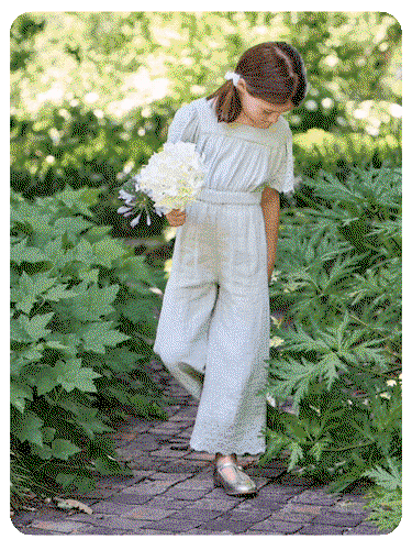 Mädchen Jumpsuit aus Musselin mit Stickerei - salbeigrün