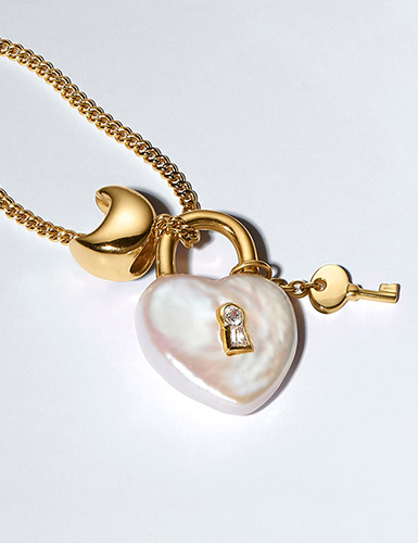 Lock and key pearl charm from Pandora Wonders