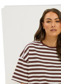 YOURS Kombiset aus T-Shirt und Shorts in Braun mit Streifen