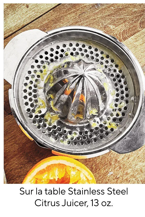 Sur la table Glass Juicer