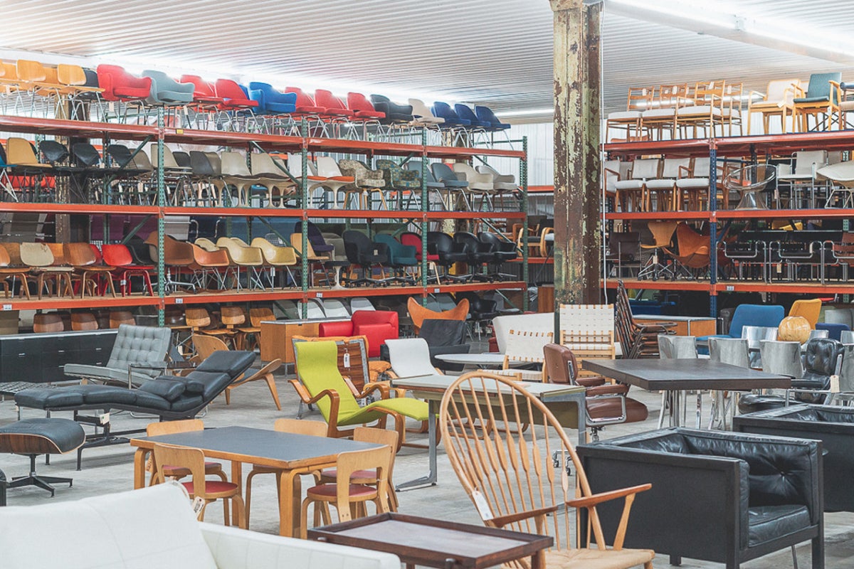 D Rose Mod Moves Mid-Century Modern Classics from the Board Room to the Living Room