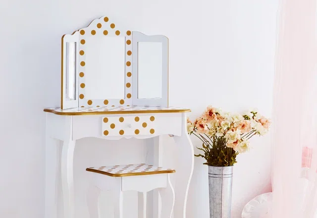 Must-Have Kids Vanities