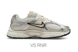 Nike Women's V5 RNR Sneakers in White/Beige/Brown
