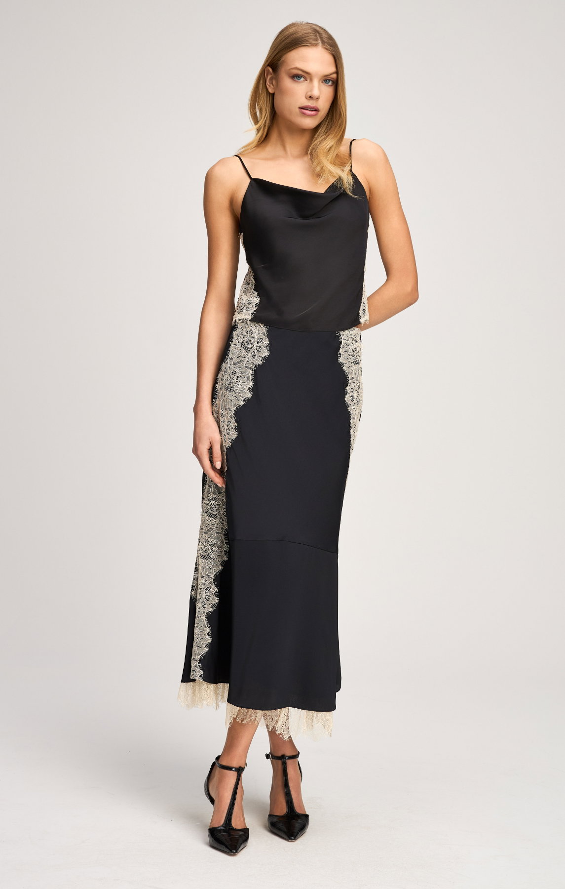 https://cinqasept.nyc/products/esme-satin-liore-skirt-in-black-gardenia-zs66512081z?_pos=11&_sid=06e63bda3&_ss=r