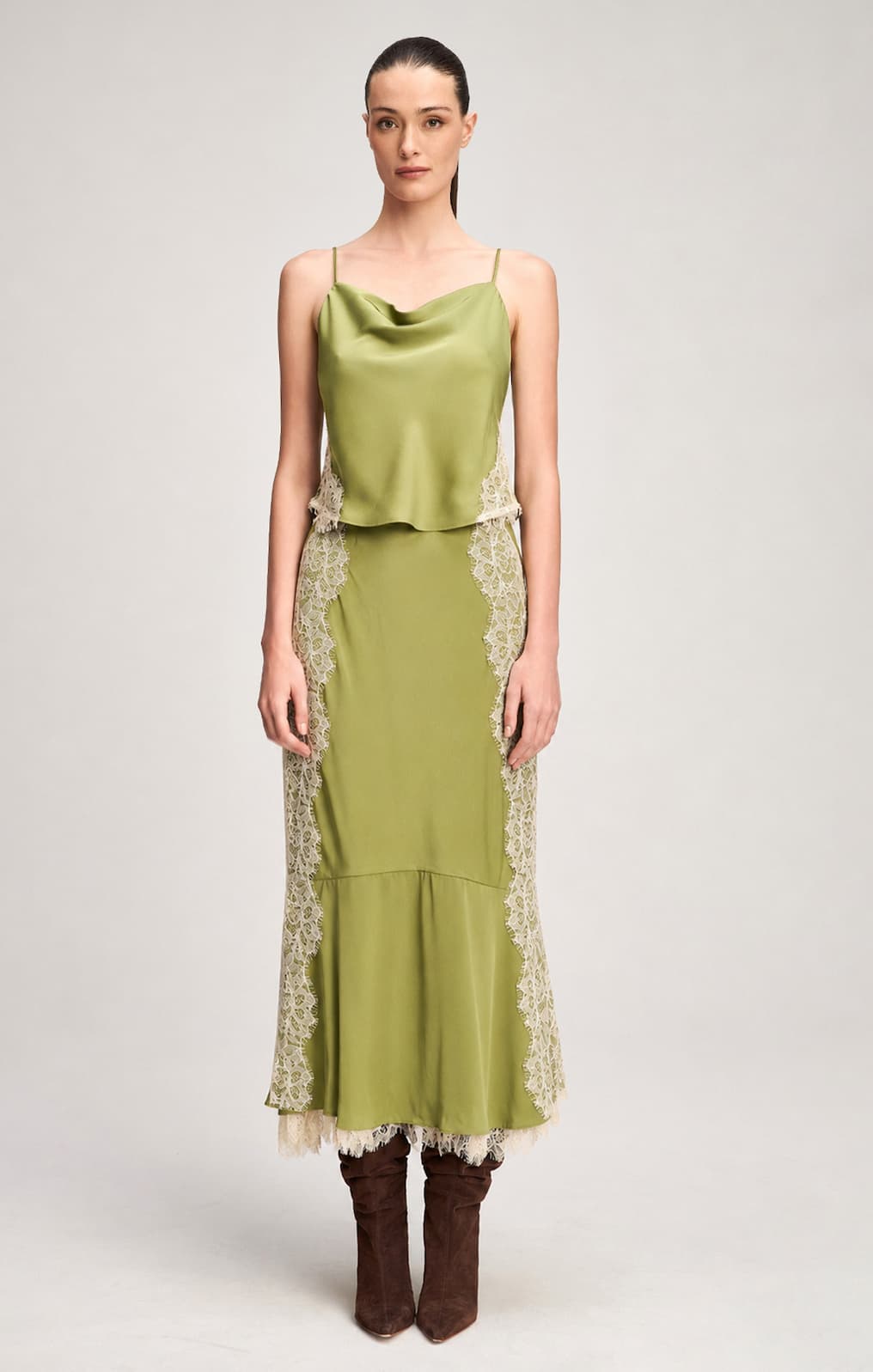 https://cinqasept.nyc/products/esme-satin-liore-skirt-in-iguana-gardenia-zs66512081z?_pos=9&_sid=06e63bda3&_ss=r