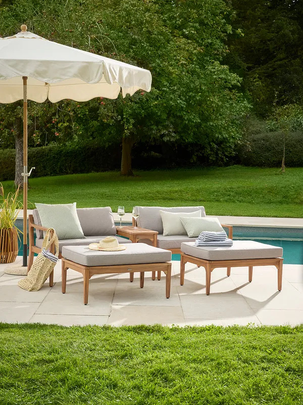 Daybeds & Loungers