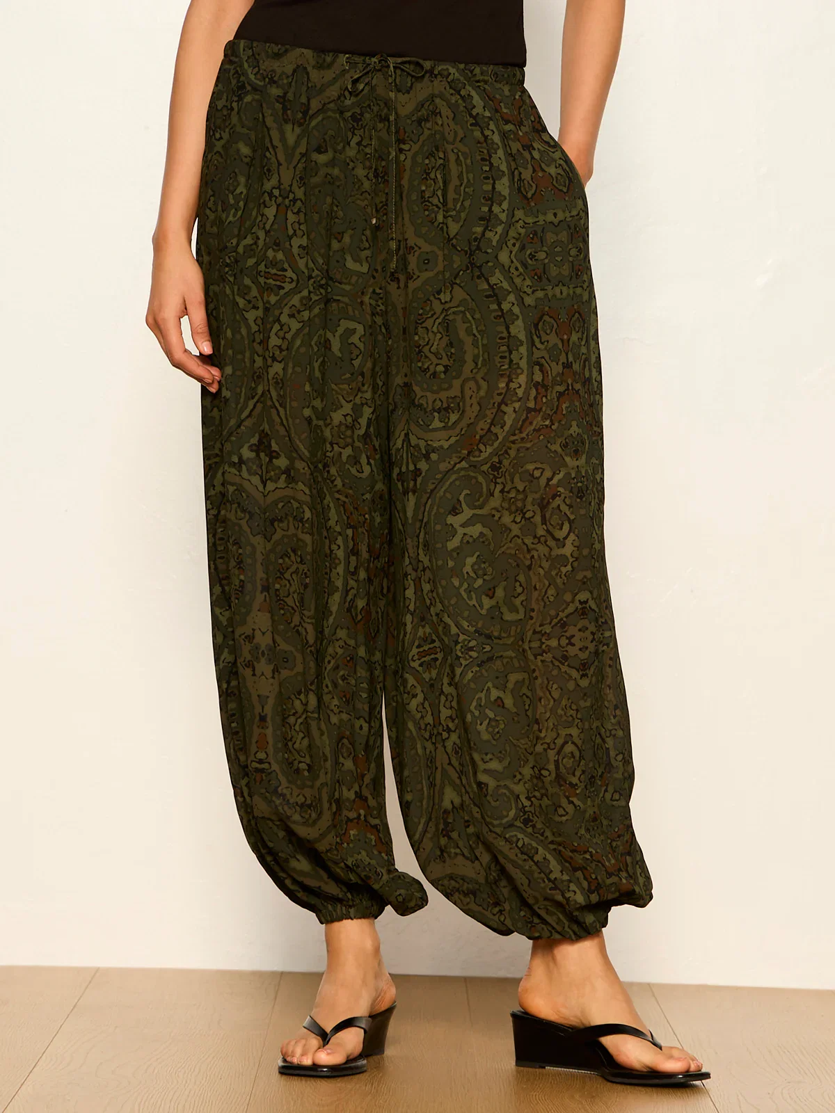 Image of The Moment Volume Pant Midnight Moss