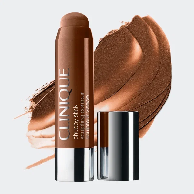 Packshot of cream with swatch of product behind