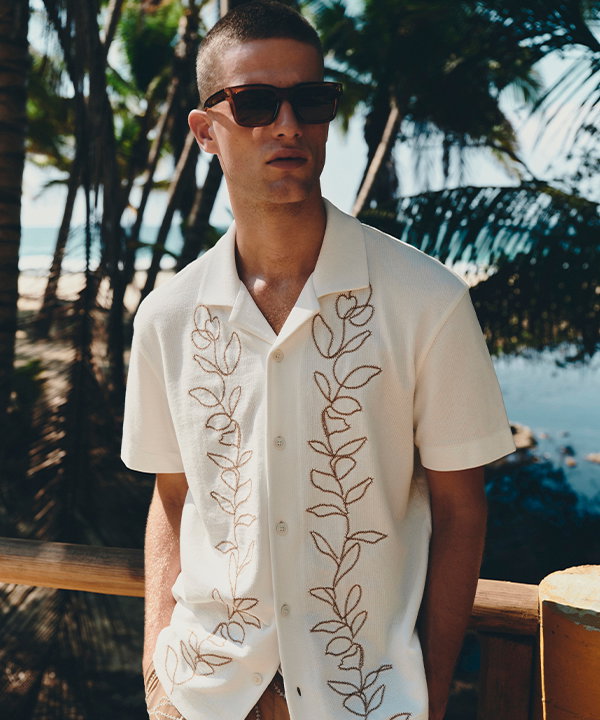 Man wearing an Ecru Pure Cotton Embroidered Short Sleeve Shirt 