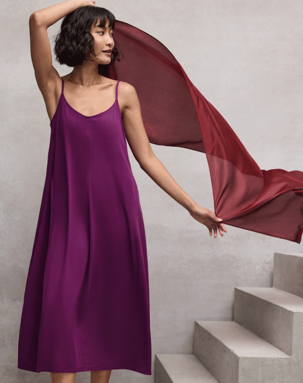 The dress with an optional plus-one - our matching top in Fine Jersey. Seize the day and steal the show, in a single look.
