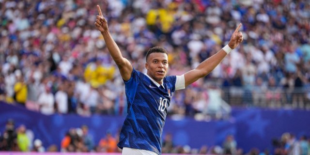 Kylian Mbappé homonyme vie quotidienne
