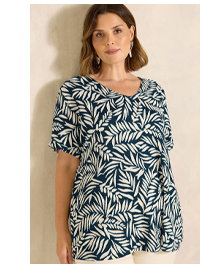 EVANS Curve Navy Blue Leaf Print Crinkle Blouse