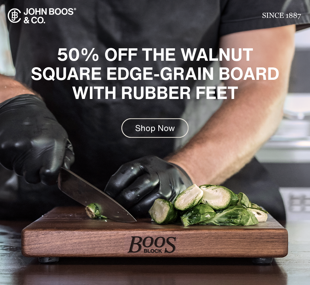 Walnut Square Edge-Grain Board with Rubber Feet