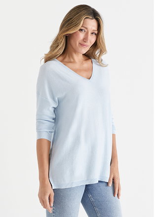 Straight Hem V-Neck Jumper in Glacier