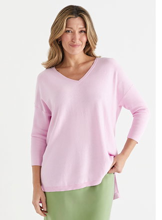 Straight Hem V-Neck Jumper in Soft Peony
