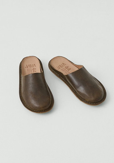 Vibae Waxed Suede Mules