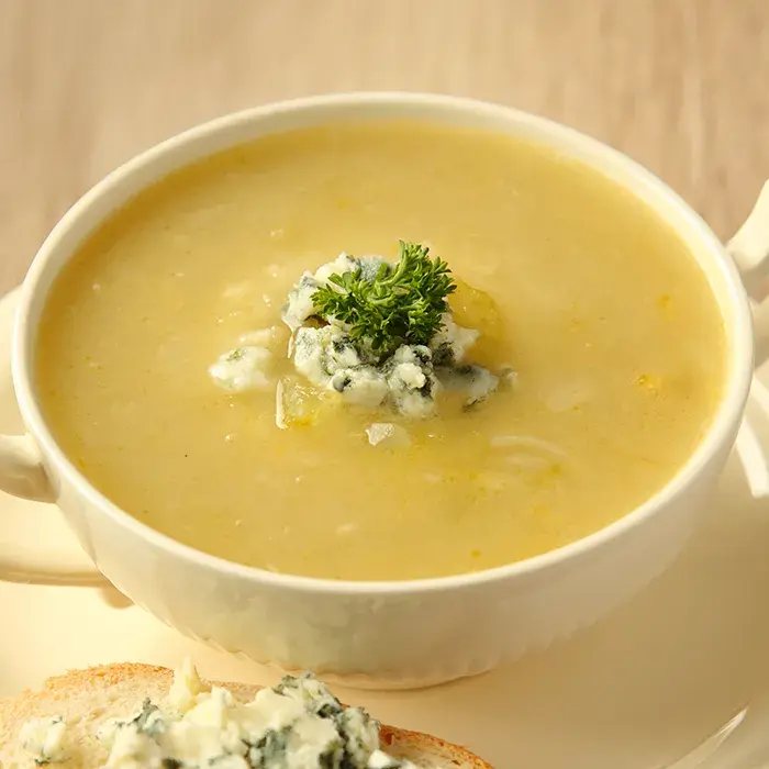 French Onion Soup-sqr-700x