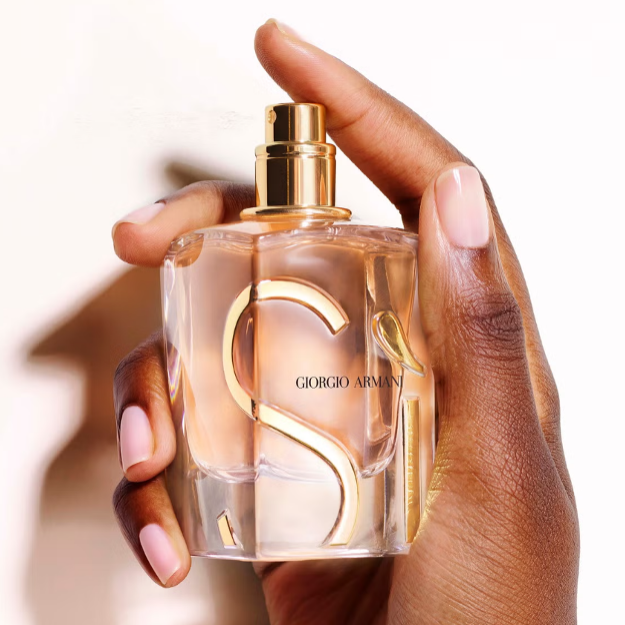 SHOP ARMANI