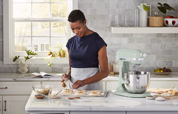 KitchenAid® 7 Quart Bowl-Lift Stand Mixer - Shop Now