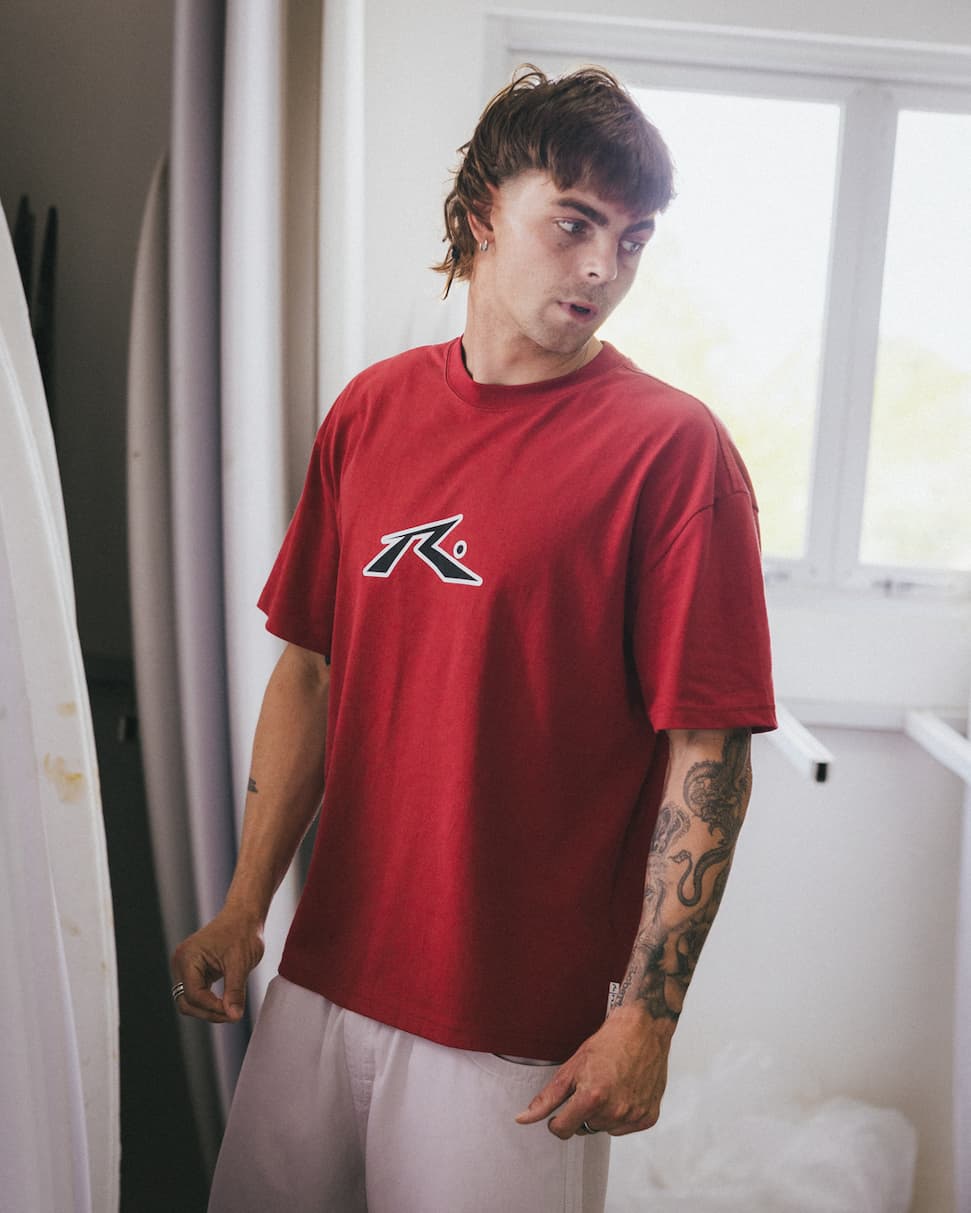 Razor Graphic Cropped Tee