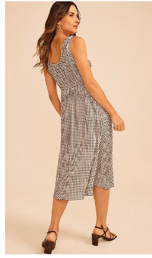 Model wearing maurices clothing.
