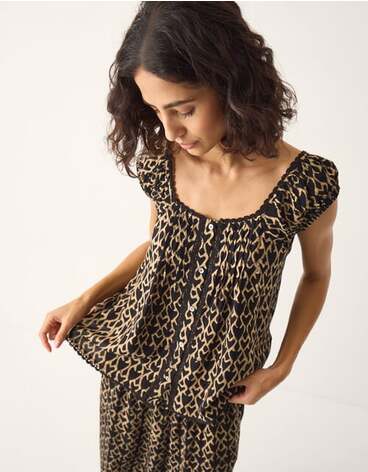 Arti Print Button Top Black