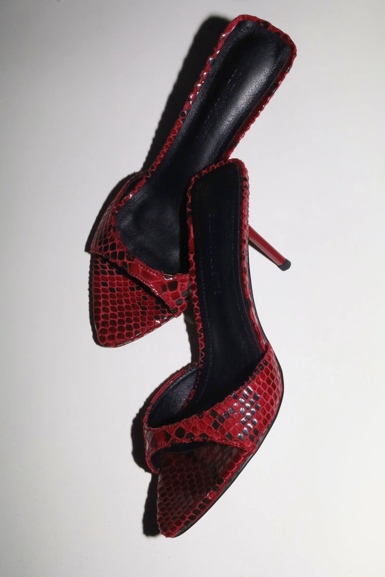 Image of Zena Wine Snake Vegan Mules 80 mm